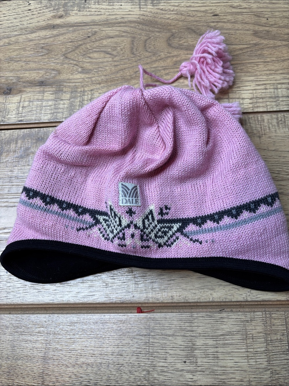 Women’s Dale of Norway Pink Wool Beanie with Nordic Pattern One Size Fits Most